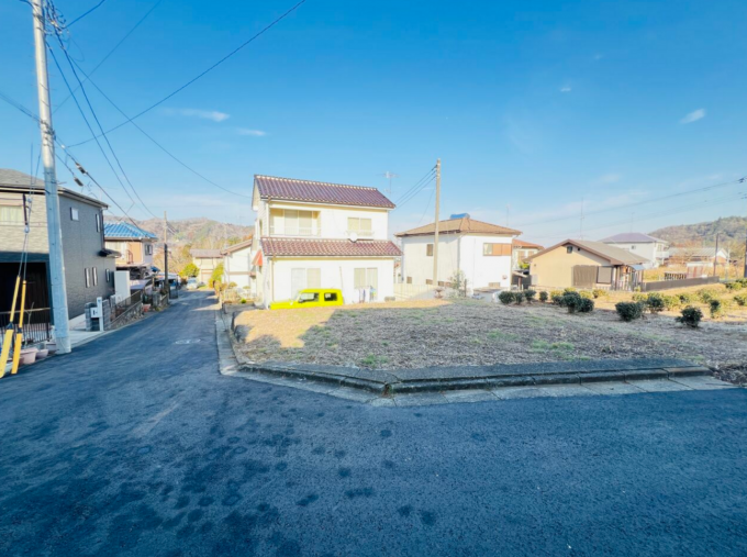 相模原市緑区青山、土地の前面道路を含む現地写真画像です