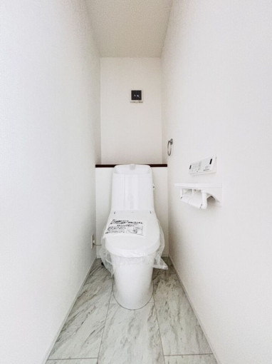 相模原市中央区東淵野辺、新築一戸建てのトイレ画像です