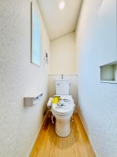 相模原市中央区上矢部、新築一戸建てのトイレ画像です