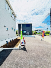 相模原市中央区田名塩田、新築一戸建ての駐車場画像です