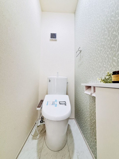 相模原市中央区宮下本町、新築一戸建てのトイレ画像です