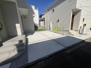 相模原市中央区淵野辺本町、新築一戸建ての駐車場画像です