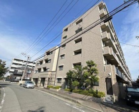 相模原市中央区上溝、中古マンションの外観画像です