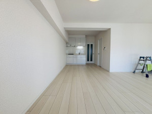 新宿区北新宿、中古マンションの居間画像です