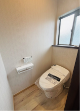 相模原市中央区水郷田名、中古一戸建てのトイレ画像です