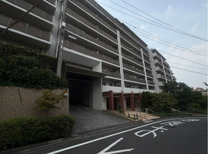 、中古マンションの外観画像です