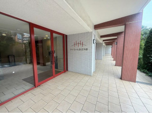 、中古マンションの外観画像です
