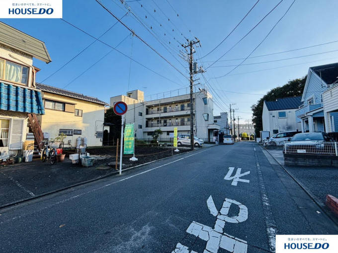 相模原市中央区横山台、土地の前面道路を含む現地写真画像です