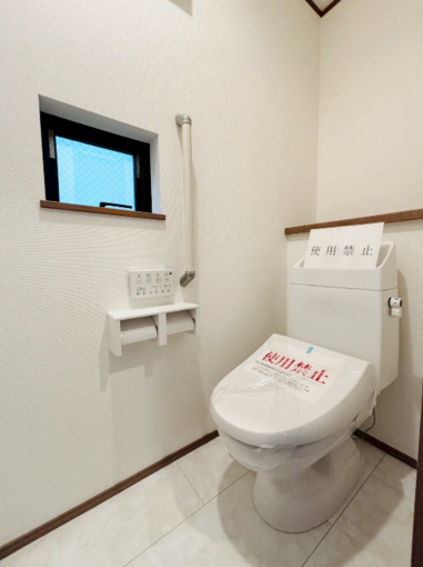 相模原市中央区星が丘、中古一戸建てのトイレ画像です