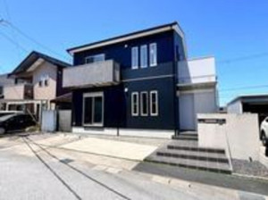 彦根市芹川町、中古一戸建ての外観画像です