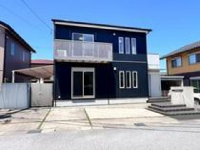 彦根市芹川町、中古一戸建ての外観画像です