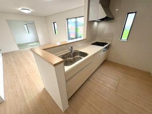いわき市小名浜、新築一戸建てのキッチン画像です