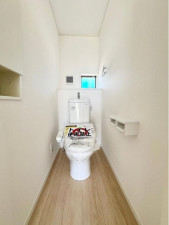 いわき市小名浜、新築一戸建てのトイレ画像です
