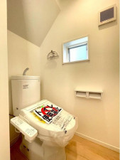 いわき市小名浜、新築一戸建てのトイレ画像です