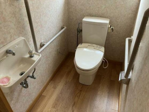 いわき市勿来町、中古一戸建てのトイレ画像です