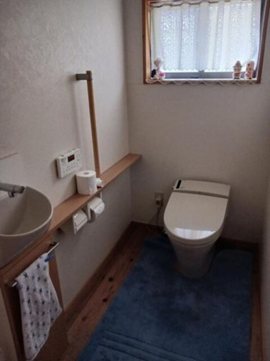 いわき市勿来町、中古一戸建てのトイレ画像です