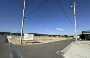 北茨城市中郷町、土地の画像です