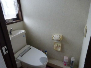 北茨城市華川町、中古一戸建てのトイレ画像です
