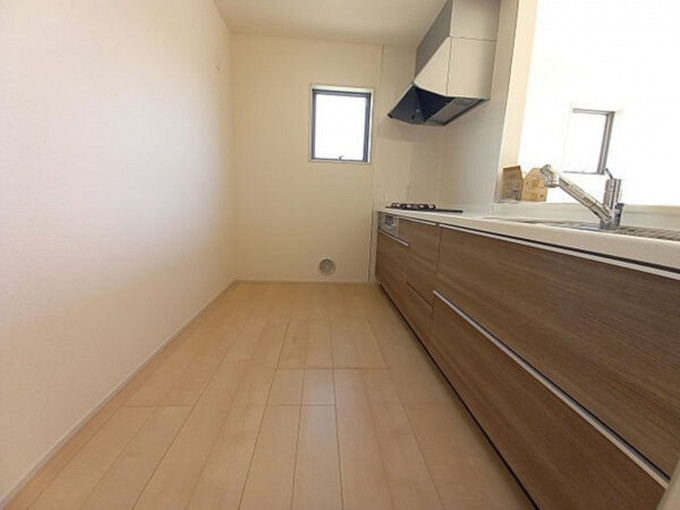 いわき市泉滝尻、新築一戸建てのキッチン画像です