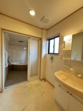 いわき市泉町、中古一戸建ての画像です