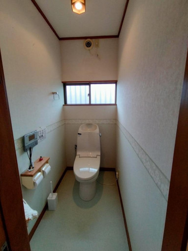 いわき市小名浜、中古一戸建てのトイレ画像です
