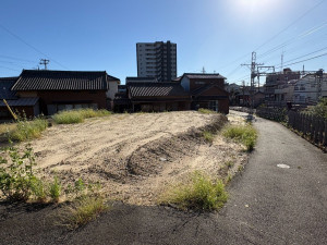 四日市市城山町、土地の画像です
