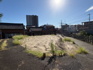 四日市市城山町、土地の画像です