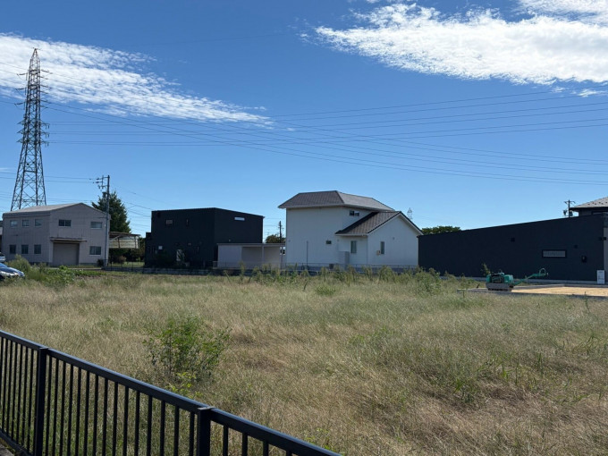 四日市市下海老町、土地の画像です