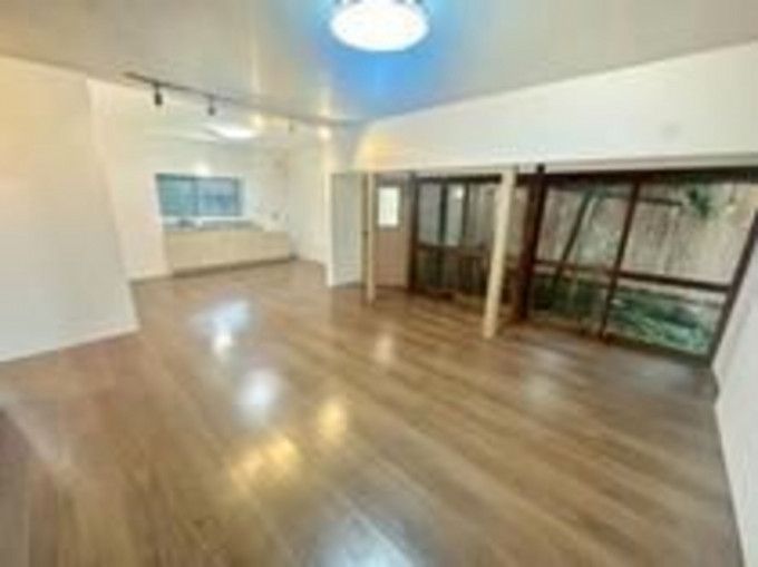 四日市市東新町、中古一戸建ての居間画像です