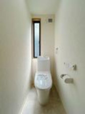 四日市市桜新町、中古一戸建てのトイレ画像です