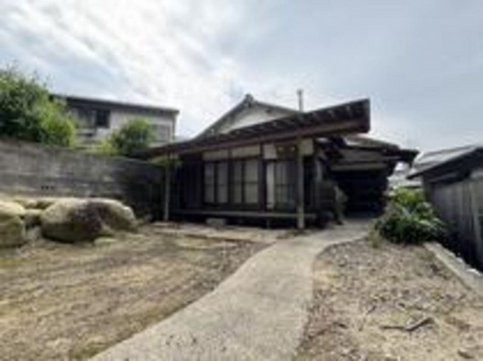 四日市市小古曽、中古一戸建ての画像です