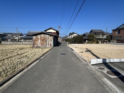 前面道路を含む現地写真