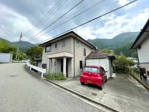 下呂市東上田、中古一戸建ての画像です