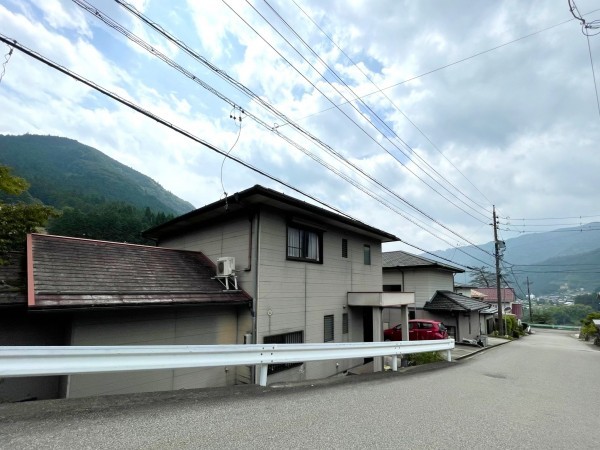 下呂市東上田、中古一戸建ての画像です