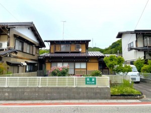 高山市江名子町、中古一戸建ての画像です