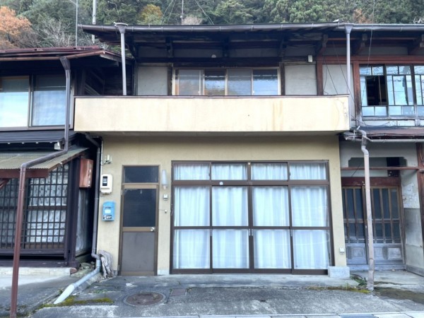 高山市春日町、中古一戸建ての画像です