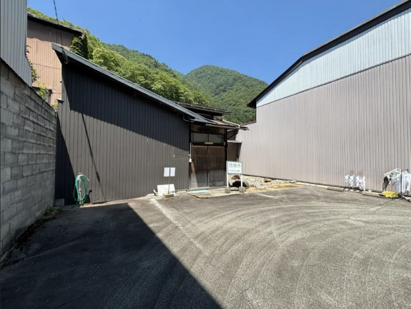 飛騨市神岡町船津、中古一戸建ての画像です