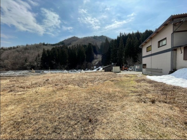 高山市国府町宇津江、土地の画像です