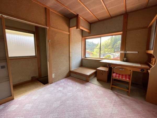 高山市江名子町、中古一戸建ての画像です