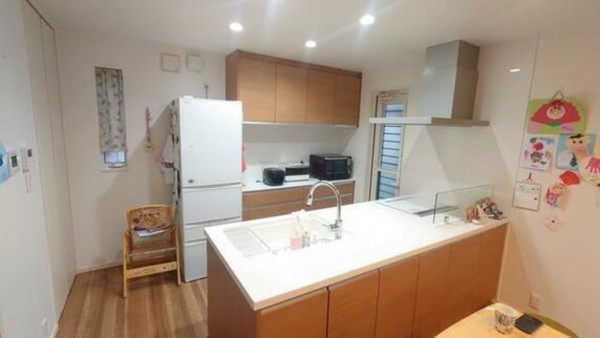 羽島市正木町須賀、中古一戸建てのキッチン画像です