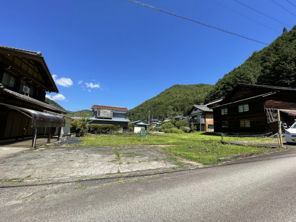 下呂市小坂町長瀬、土地の画像です