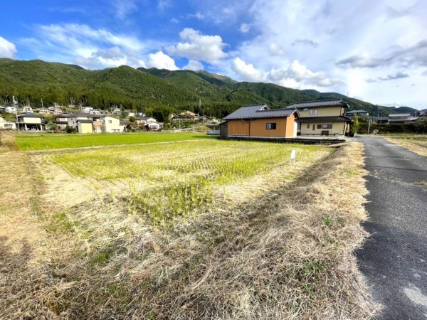 下呂市萩原町上村、土地の画像です