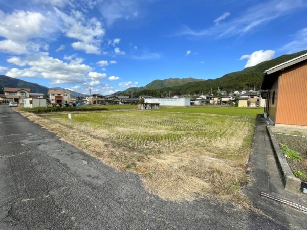 下呂市萩原町上村、土地の画像です