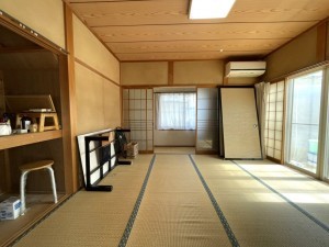 高山市下岡本町、中古一戸建ての画像です