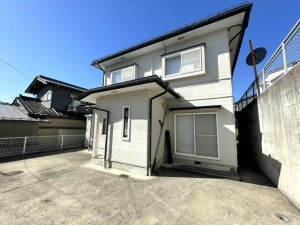 高山市下岡本町、中古一戸建ての画像です