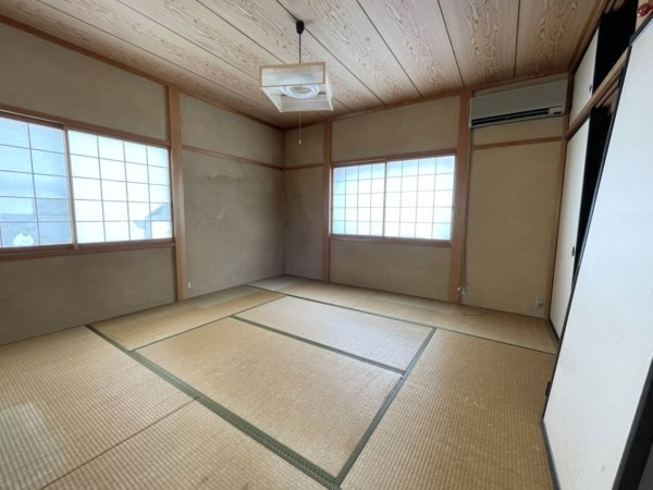 高山市下岡本町、中古一戸建ての画像です