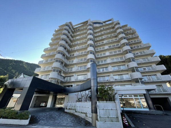 下呂市少ヶ野、マンションの画像です