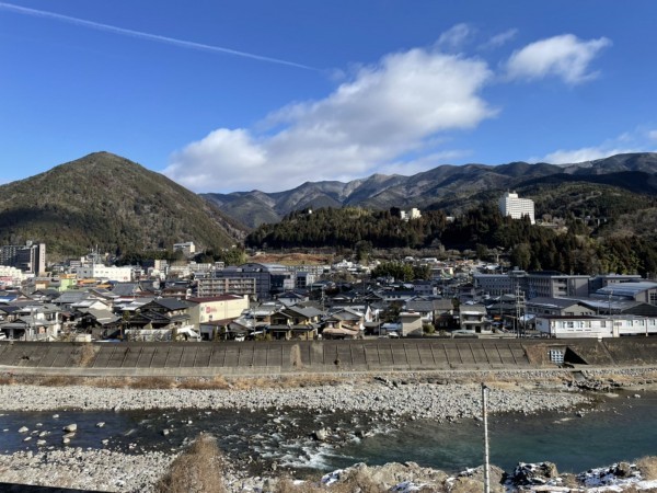 下呂市少ヶ野、マンションの画像です