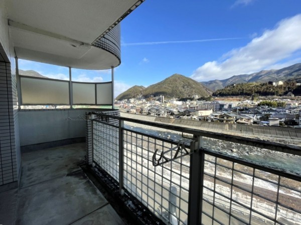 下呂市少ヶ野、マンションの画像です