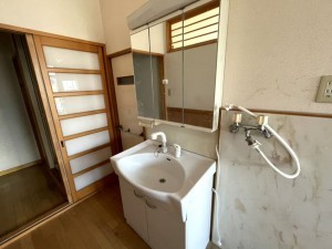 高山市岡本町、中古一戸建ての画像です